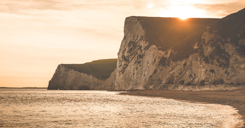 A white cliff overlooking the ocean