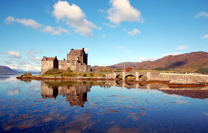 Torridon, Applecross & Eilean Donan Castle - 1 day tour | Rabbie’s